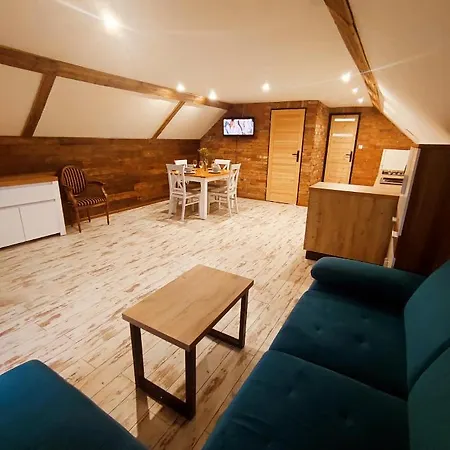 Poddasze Ceglane - Warpuny-mazury- 12 Km Od Mragowa *