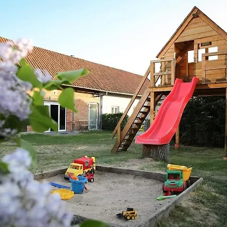Poddasze Ceglane - Warpuny-mazury- 12 Km Od Mragowa *