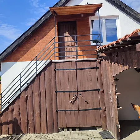 Holiday home Poddasze Ceglane - Warpuny-mazury- 12 Km Od Mragowa Warpuny
