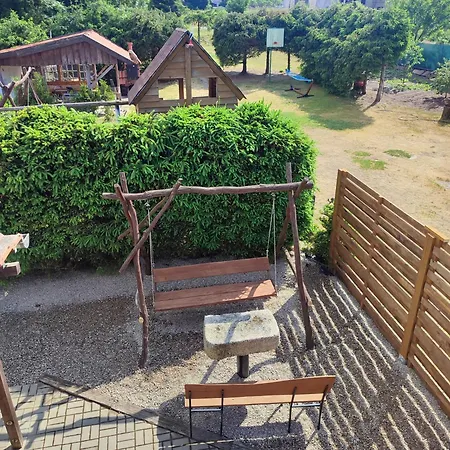 Poddasze Ceglane - Warpuny-mazury- 12 Km Od Mragowa Holiday home